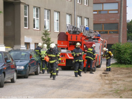 Taktické cvičení  Požár mokropeské školy 2009