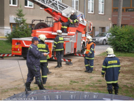 Taktické cvičení  Požár mokropeské školy 2009