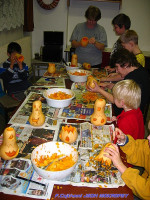 Halloween a naši mladší kolegové Halloween a naši mladší kolegové