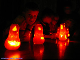 Halloween a naši mladší kolegové Halloween a naši mladší kolegové