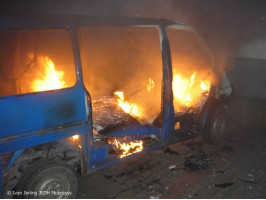 Požár auta Ford Tranzit v Šibě