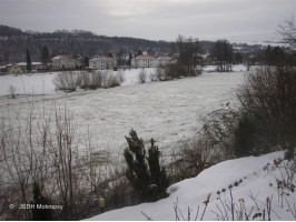 Ledová bariera Na řece