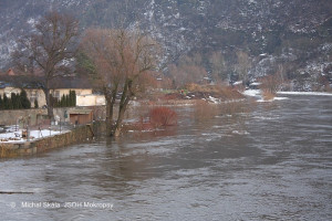 Ledová bariera na řece 8.1.2011