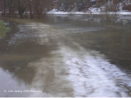 Ledová bariera na řece 8.1.2011