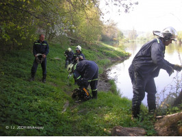 Záchrana ovce v lokalitě Hladká skála