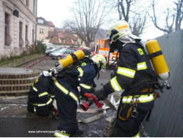 Požár hotelu Kazín ulice Vrážská