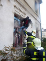 Požár hotelu Kazín ulice Vrážská