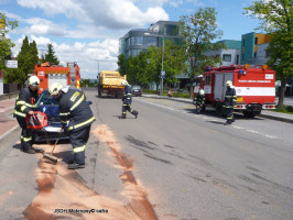 Dopravní nehoda 3x OA ulice Vrážská