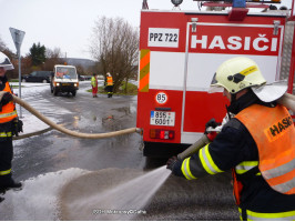 Ropná látka na komunikacích k.ú.Černošice