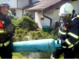 Požár zahradního domku u RD ulice Školní