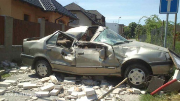 Dopravní nehoda OA ulice Topolská