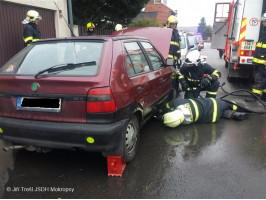 Požár osobního vozu Škoda ulice Slunečná