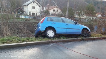 Dopravní nehoda OA ulice Pod Višňovkou