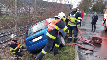 Dopravní nehoda OA ulice Pod Višňovkou