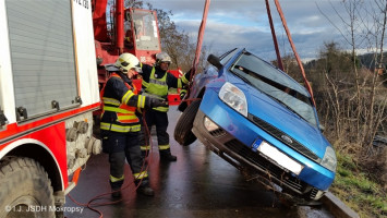 Dopravní nehoda OA ulice Pod Višňovkou