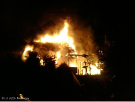 Požár chaty osada Lavičky