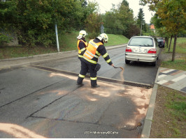 Likvidace ropné skvrny na komunikaci ulice Školní