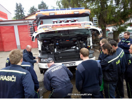 Zaškolení hasičů na CAS 30 Scania