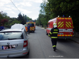 Dopravní nehoda se zraněním ulice Karlštejnská