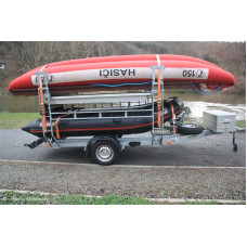 Multifunkční přívěs s čluny